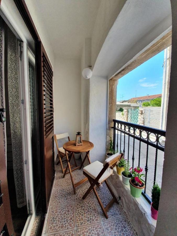 Apartments Kut Vis Quarto foto